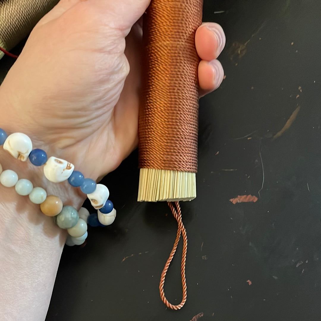 Sm Turkey Wing Whisk Broom - Solid Handle