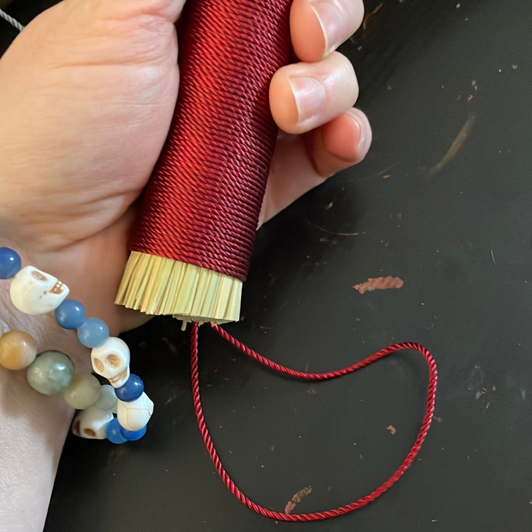 Sm Turkey Wing Whisk Broom - Solid Handle