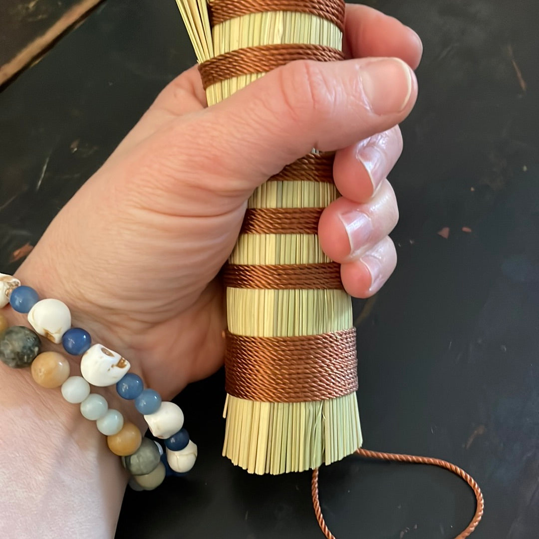 Lg Turkey Wing Whisk Broom